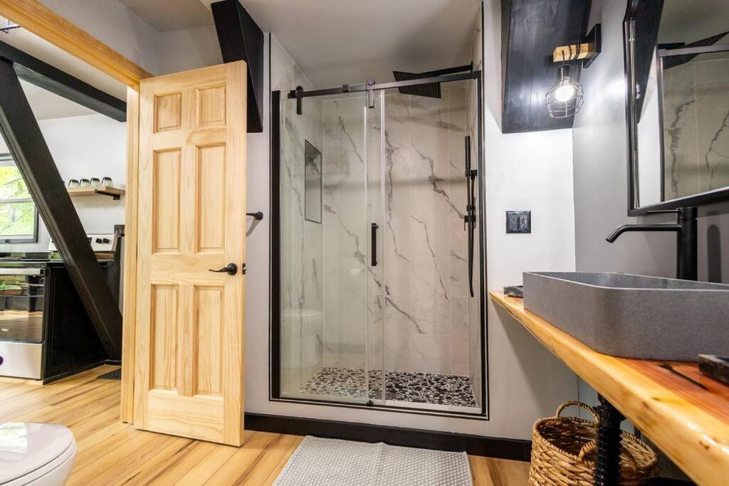 Valhalla Aframes With Hot Tubs & Sauna Ferienhaus Cosby