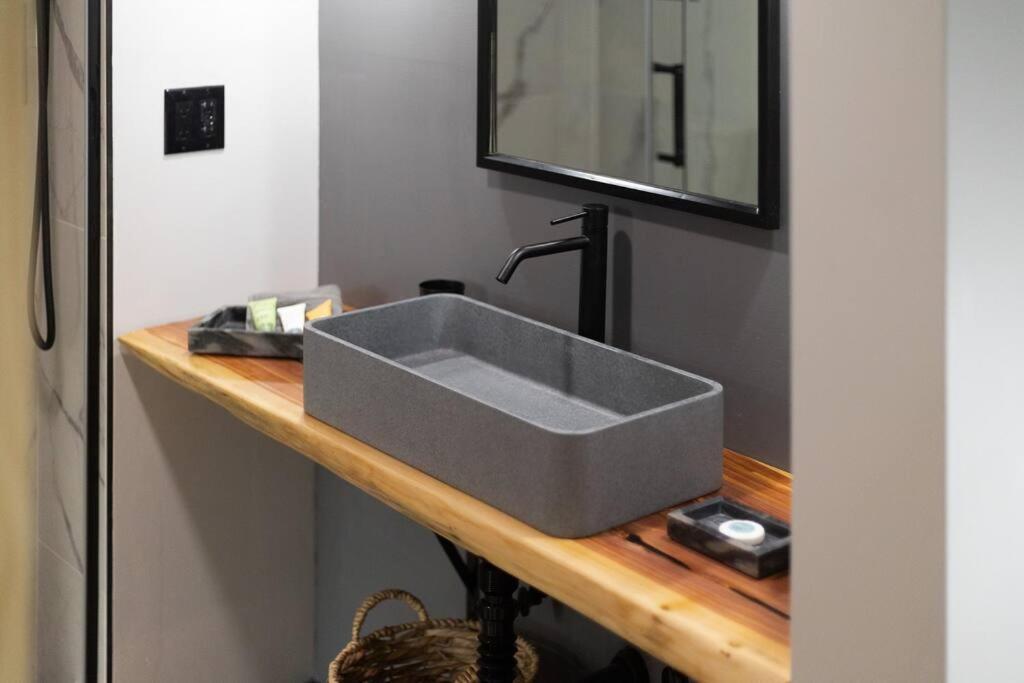 Valhalla Aframes With Hot Tubs & Sauna Ferienhaus Cosby